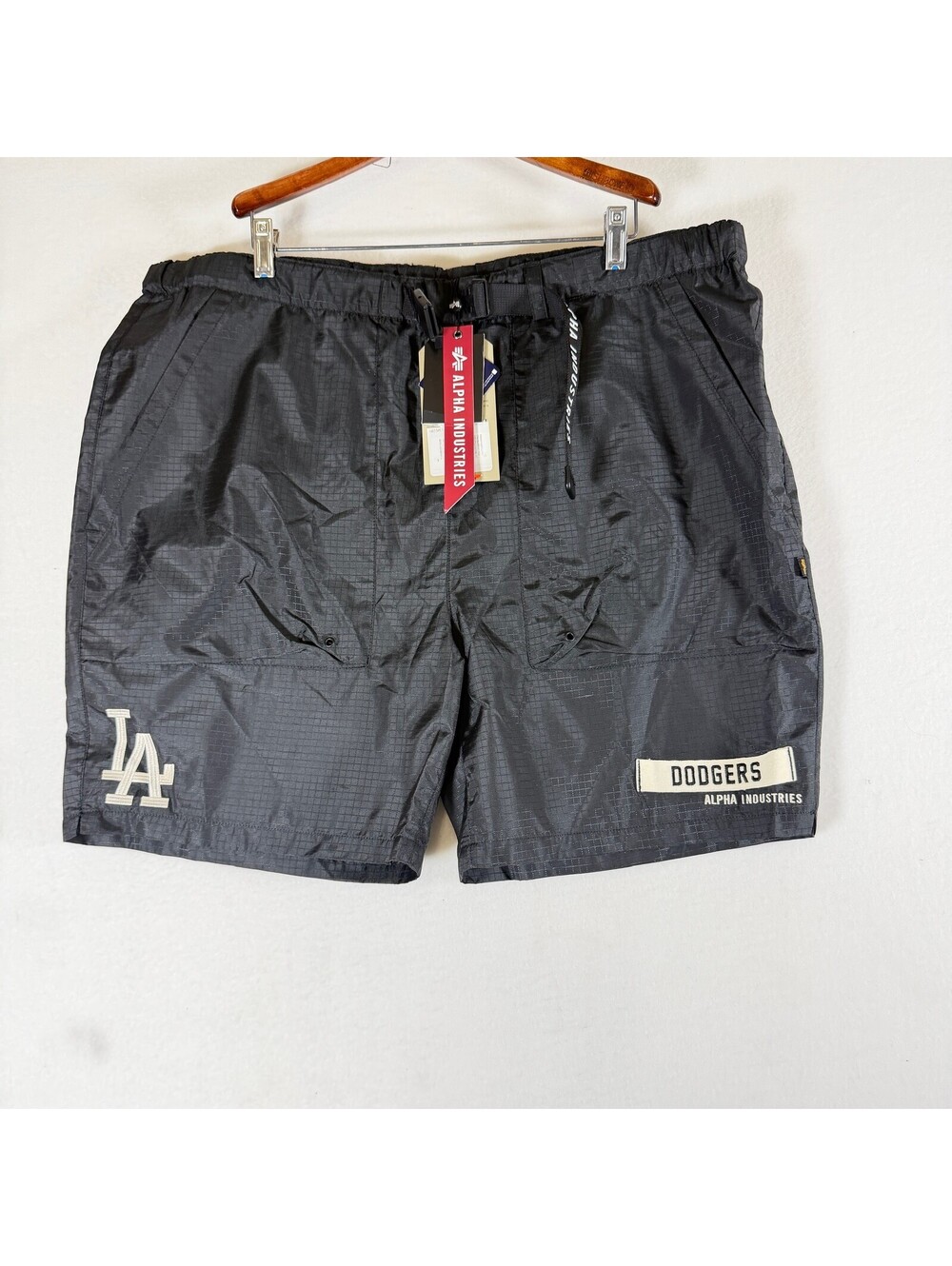 Alpha Industries x New Era LA Dodgers Ripstop Shorts Black 2XL A-5